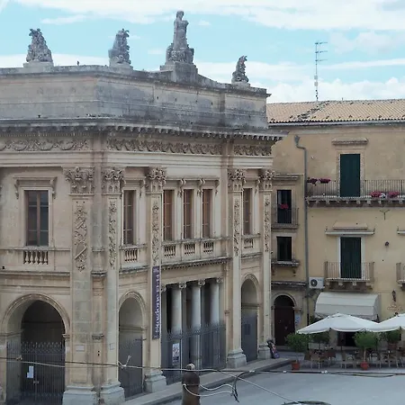 Centro Storico Bed & Breakfast 3*